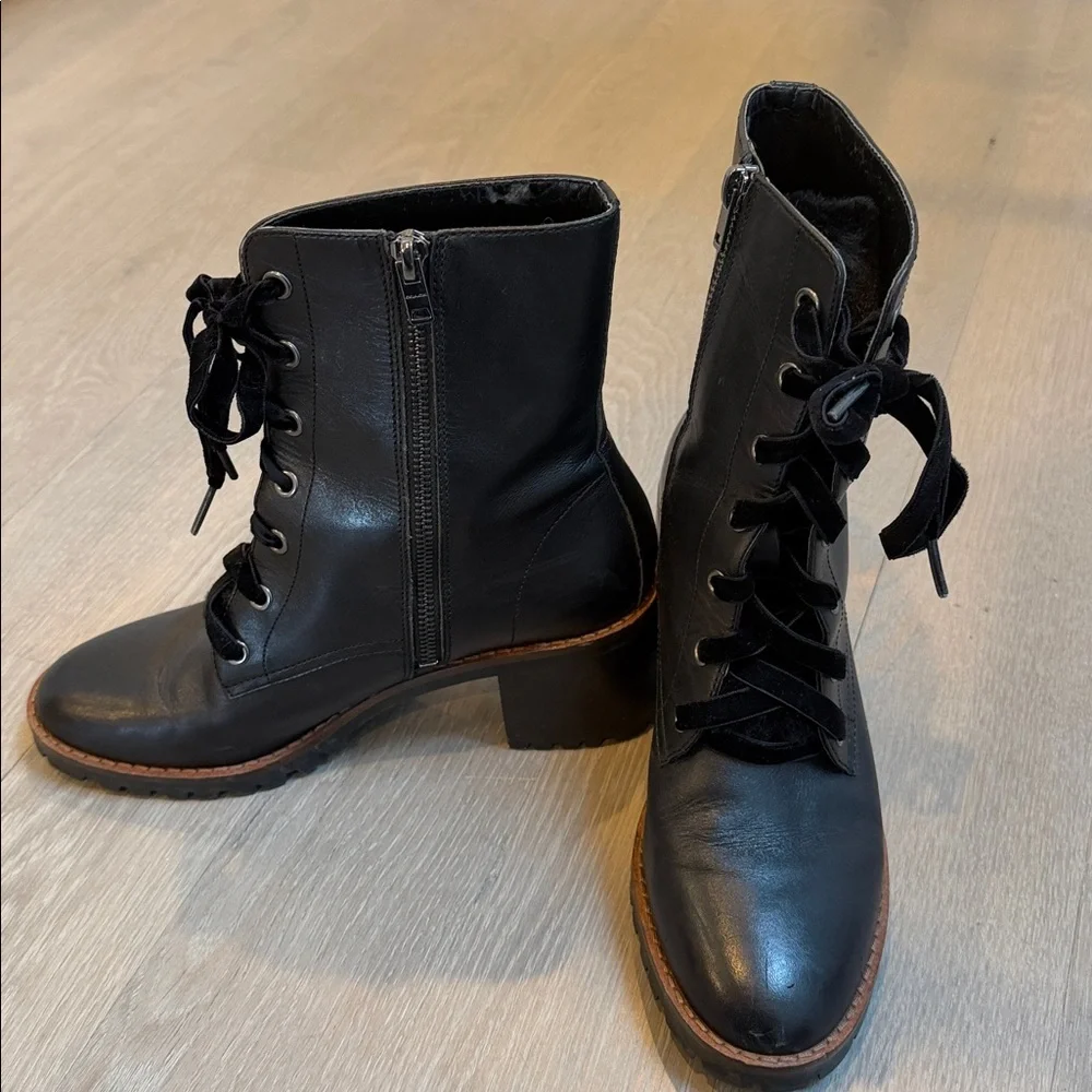 Coach Black Lace-Up Leather Boots GUC , sz 8.5 - Picture 6 of 11
